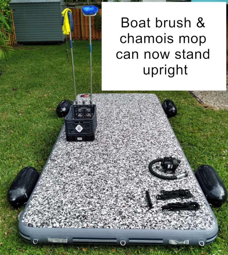 Wide pontoon with boat brush & chamois mop